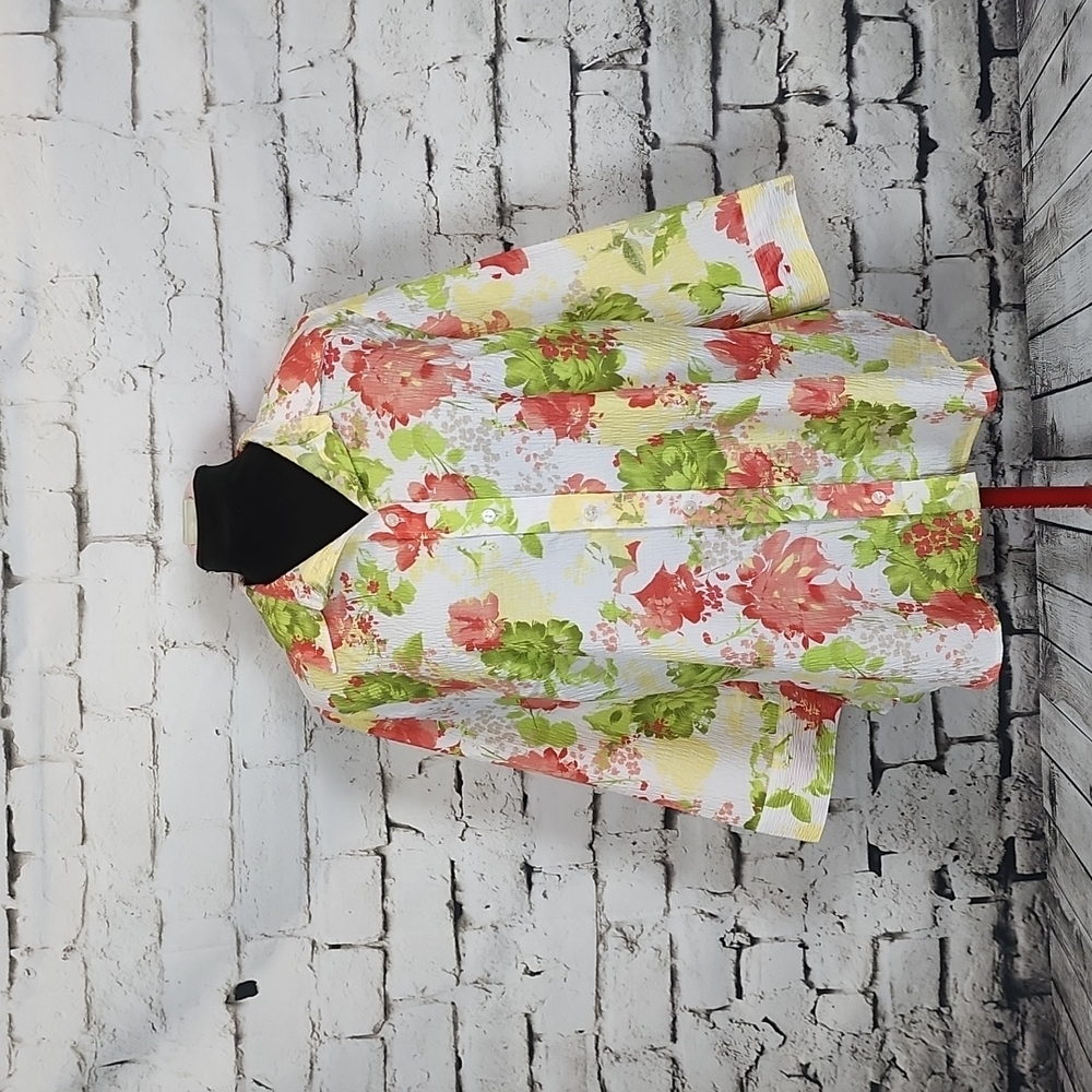 FLORAL Summery Breezy Blouse
